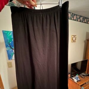 Large Talbot’s knit black skirt